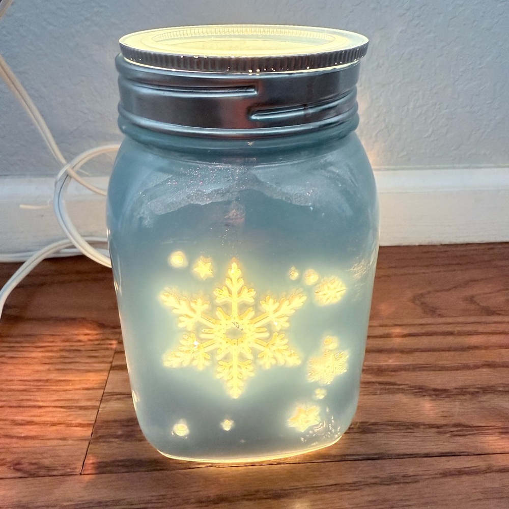 Scentsy Snowflake Jar Wax Melter